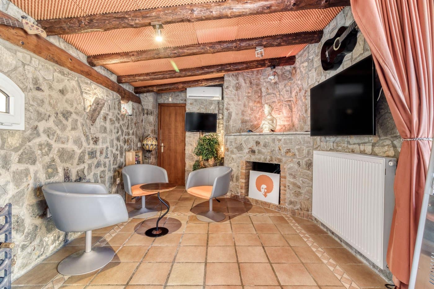 4 bedroom Villa for sale in El Mas Fumats with pool - € 745,000 (Ref: 9551838)