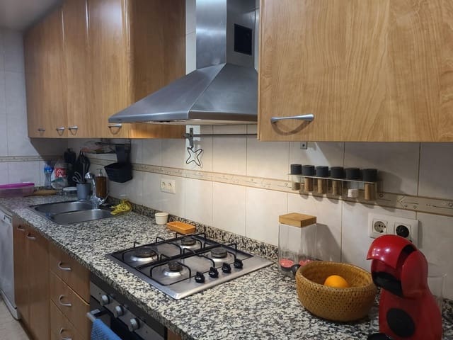 3 slaapkamer Appartement te koop in Figueres - € 175.000 (Ref: 9619436)