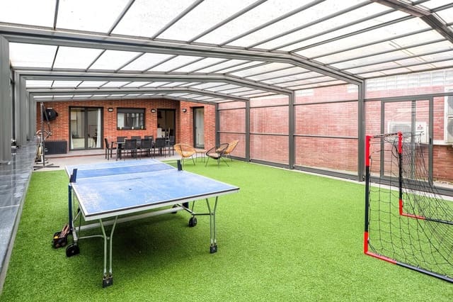 3 slaapkamer Appartement te koop in Figueres - € 300.000 (Ref: 9634469)