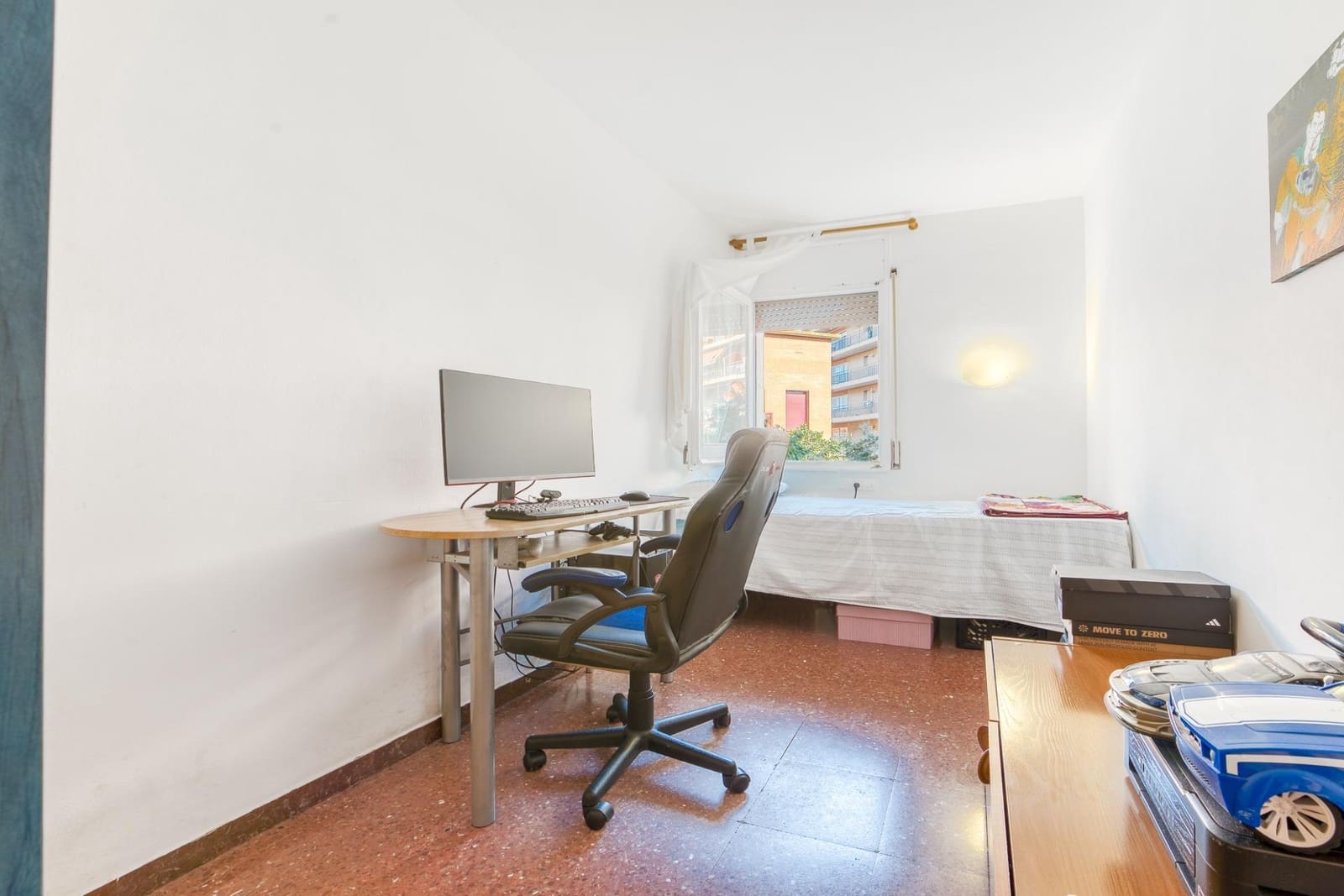 Piso de 4 habitaciones en Figueres en venta - 160.000 € (Ref: 9656225)