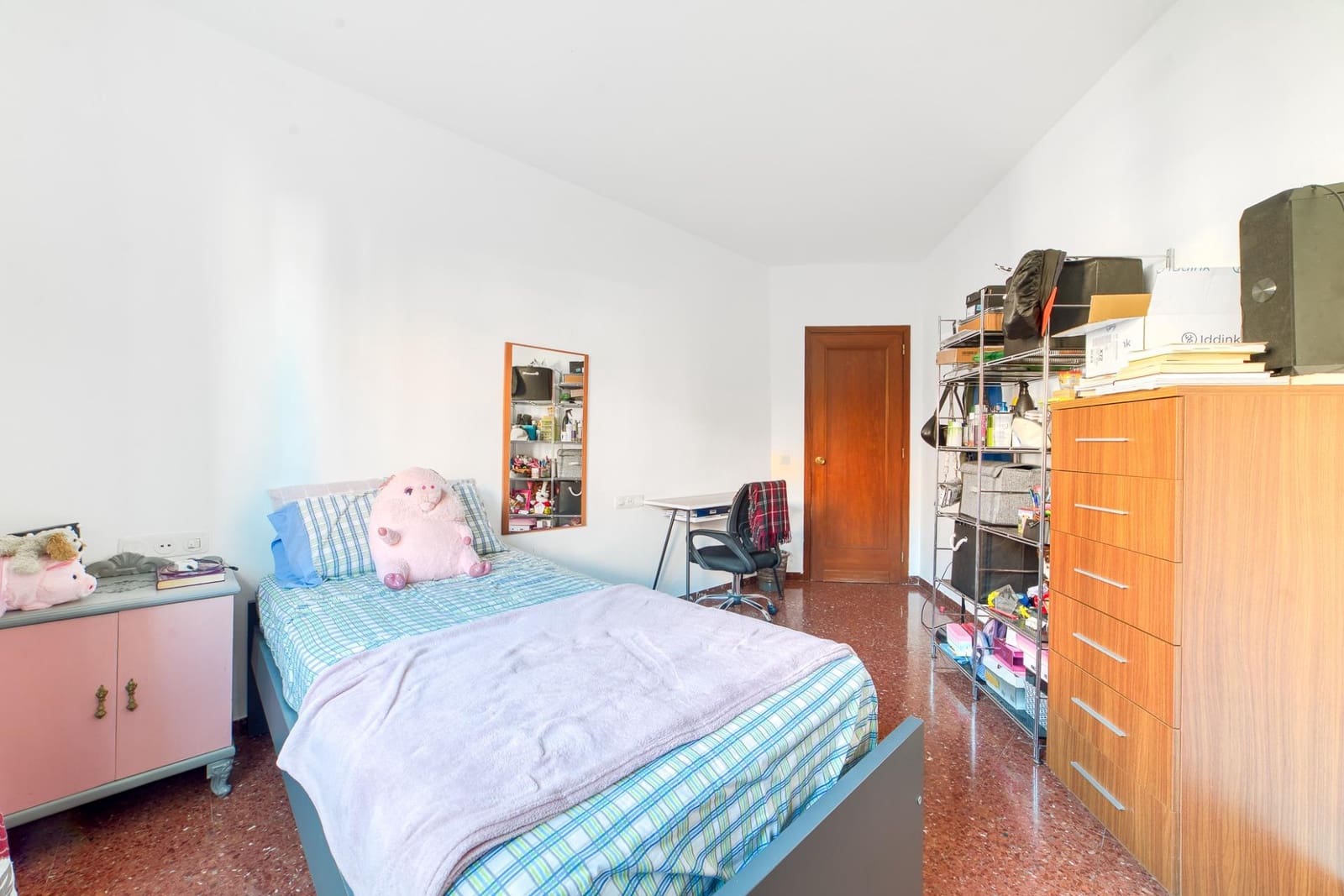 Piso de 4 habitaciones en Figueres en venta - 160.000 € (Ref: 9656225)