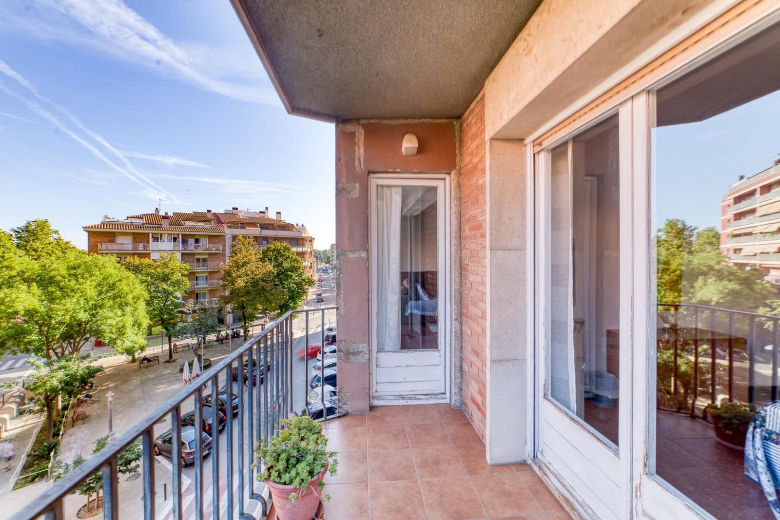 Piso de 4 habitaciones en Figueres en venta - 160.000 € (Ref: 9656225)