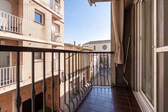 Piso de 4 habitaciones en Figueres en venta con garaje - 225.000 € (Ref: 9659559)