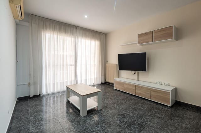 Piso de 4 habitaciones en Figueres en venta con garaje - 225.000 € (Ref: 9659559)