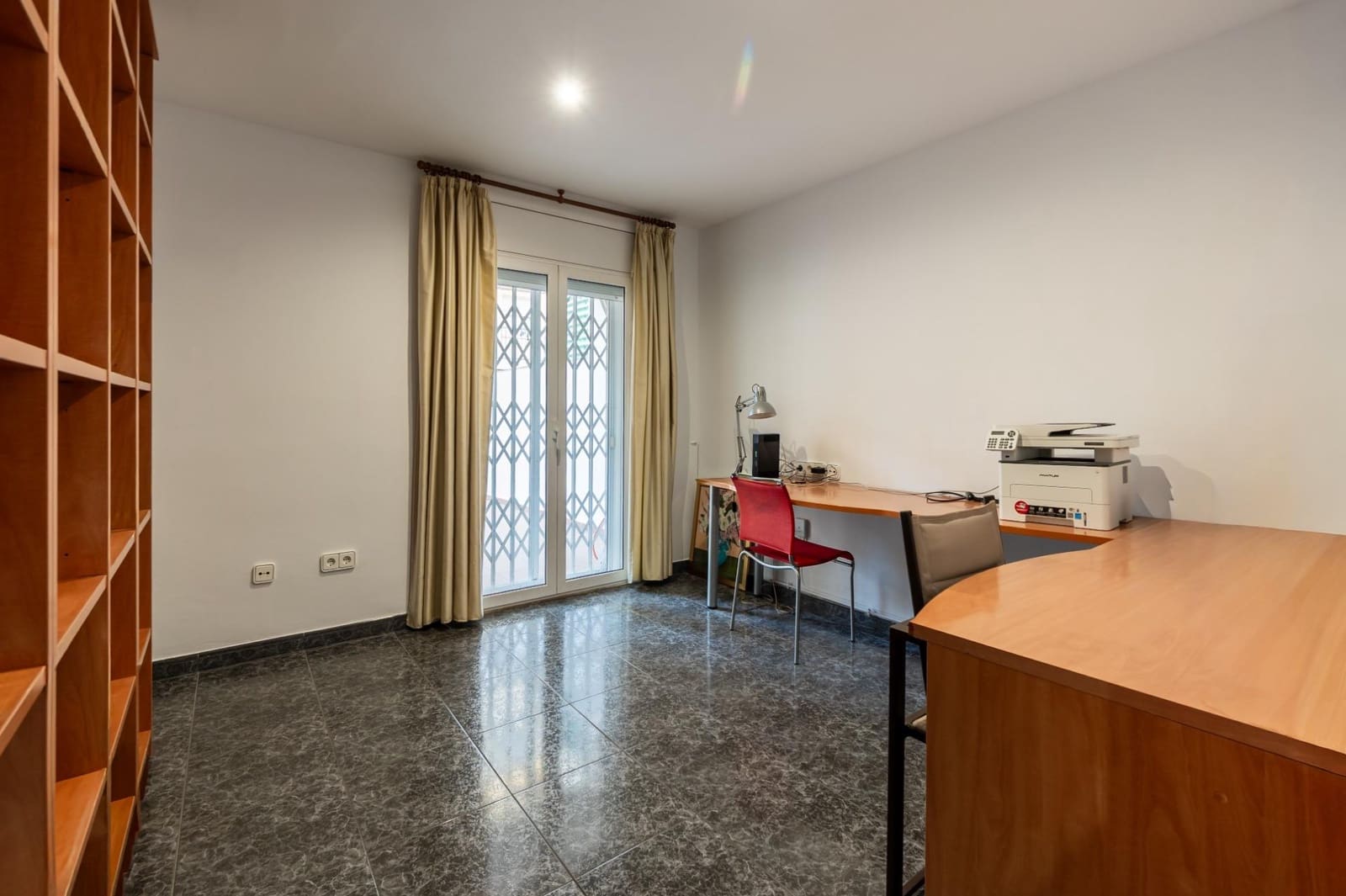 4 Zimmer Wohnung zu verkaufen in Figueres mit Garage - 225.000 € (Ref: 9659559)