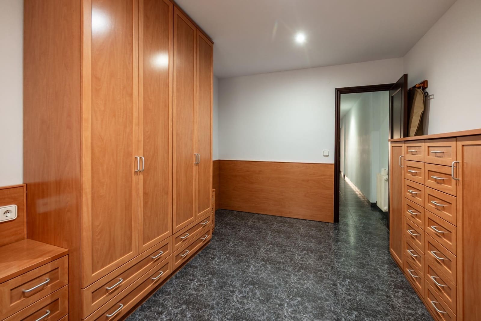 4 Zimmer Wohnung zu verkaufen in Figueres mit Garage - 225.000 € (Ref: 9659559)