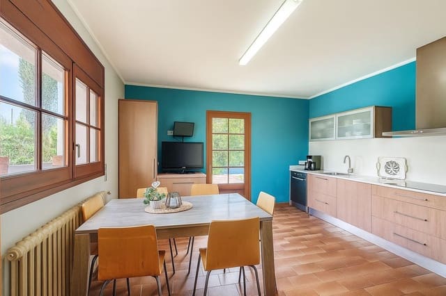 Chalet de 5 habitaciones en Maçanet de la Selva en venta con piscina garaje - 465.000 € (Ref: 9666716)