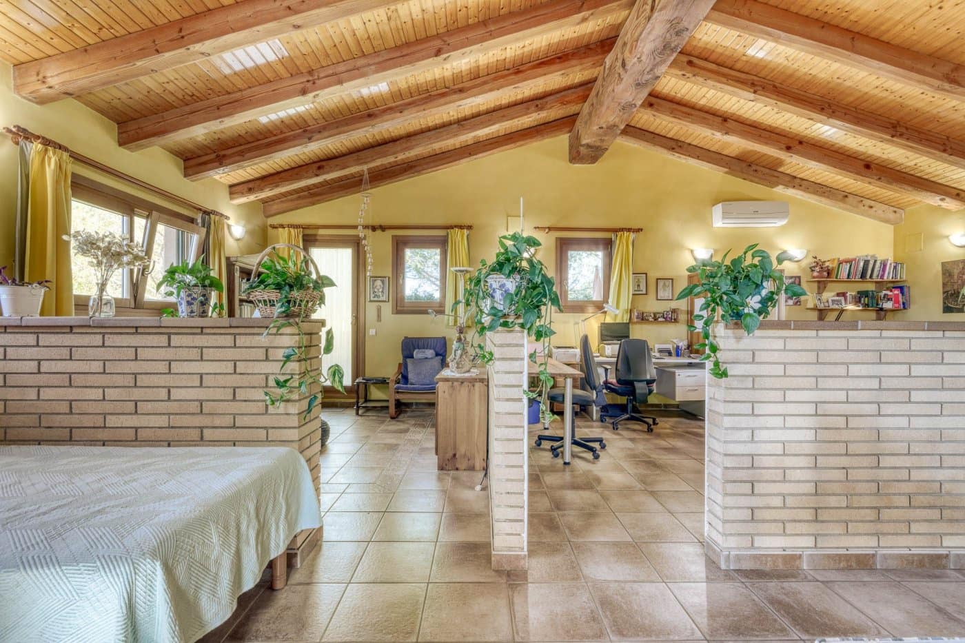 7 sovrum Villa till salu i Sils med pool garage - 590 000 € (Ref: 9666722)