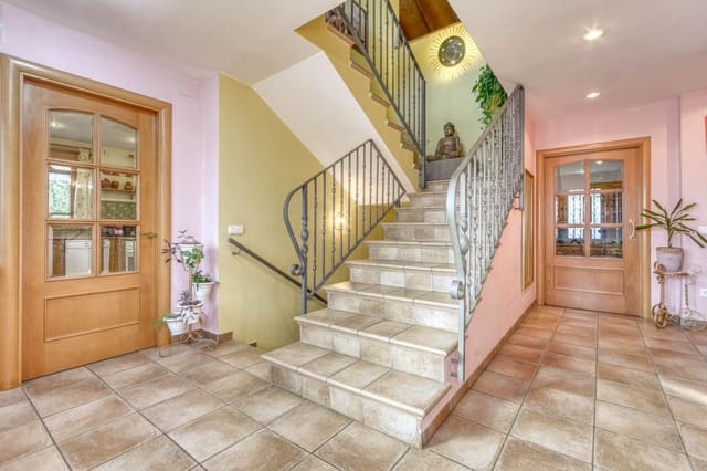 7 sovrum Villa till salu i Sils med pool garage - 590 000 € (Ref: 9666722)