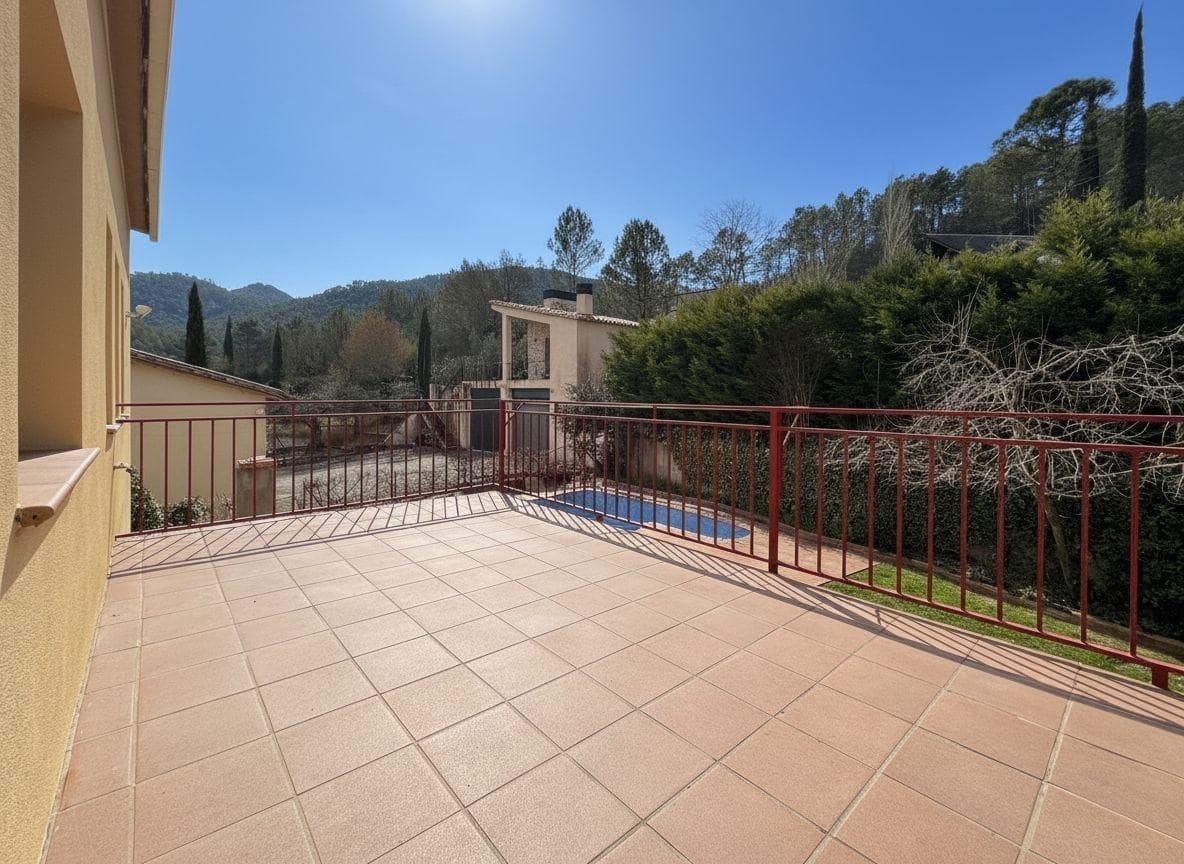 5 slaapkamer Villa te koop in Sant Llorenc de la Muga met zwembad garage - € 450.000 (Ref: 9670854)