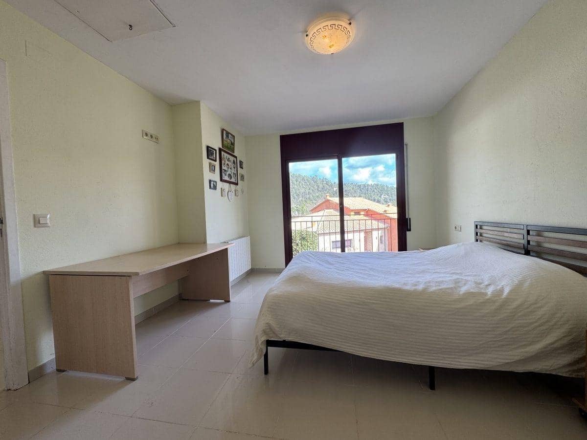 5 soverom Villa til salgs i Sant Llorenc de la Muga med svømmebasseng garasje - € 441 000 (Ref: 9670854)