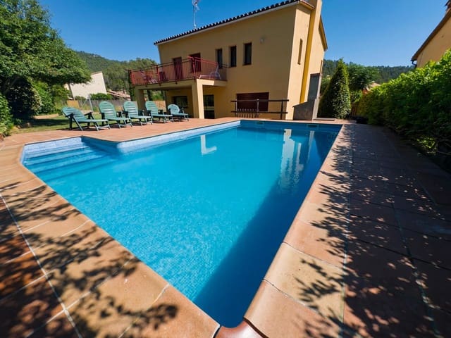 5 chambre Villa/Maison à vendre à Sant Llorenç de la Muga avec piscine garage - 441 000 € (Ref: 9670854)