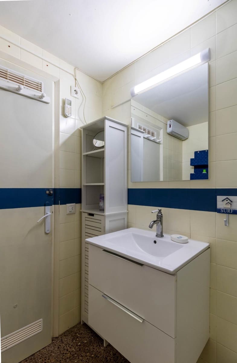 Apartamento de 2 habitaciones en Empuriabrava en venta - 199.000 € (Ref: 9670855)