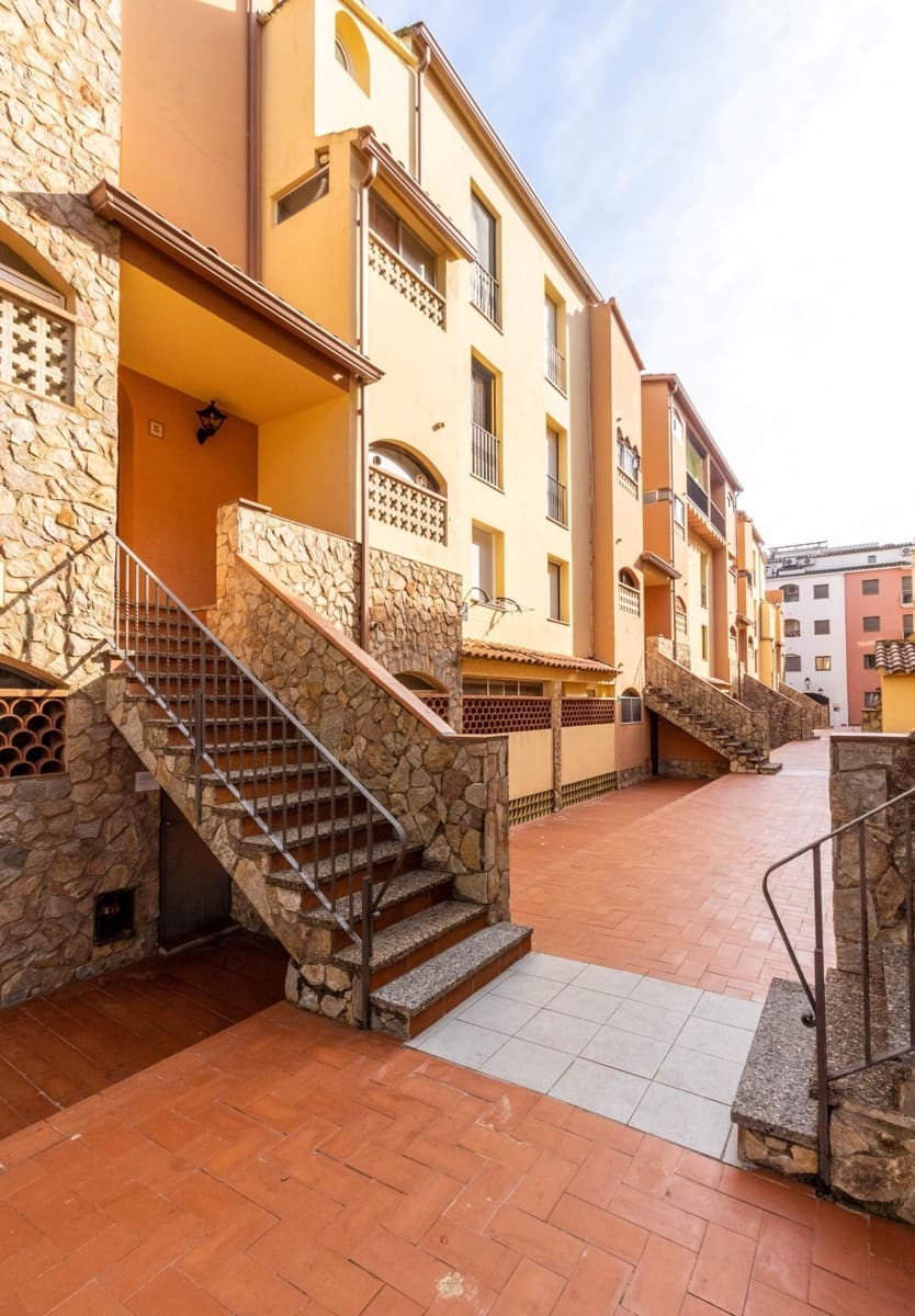Apartamento de 2 habitaciones en Empuriabrava en venta - 199.000 € (Ref: 9670855)