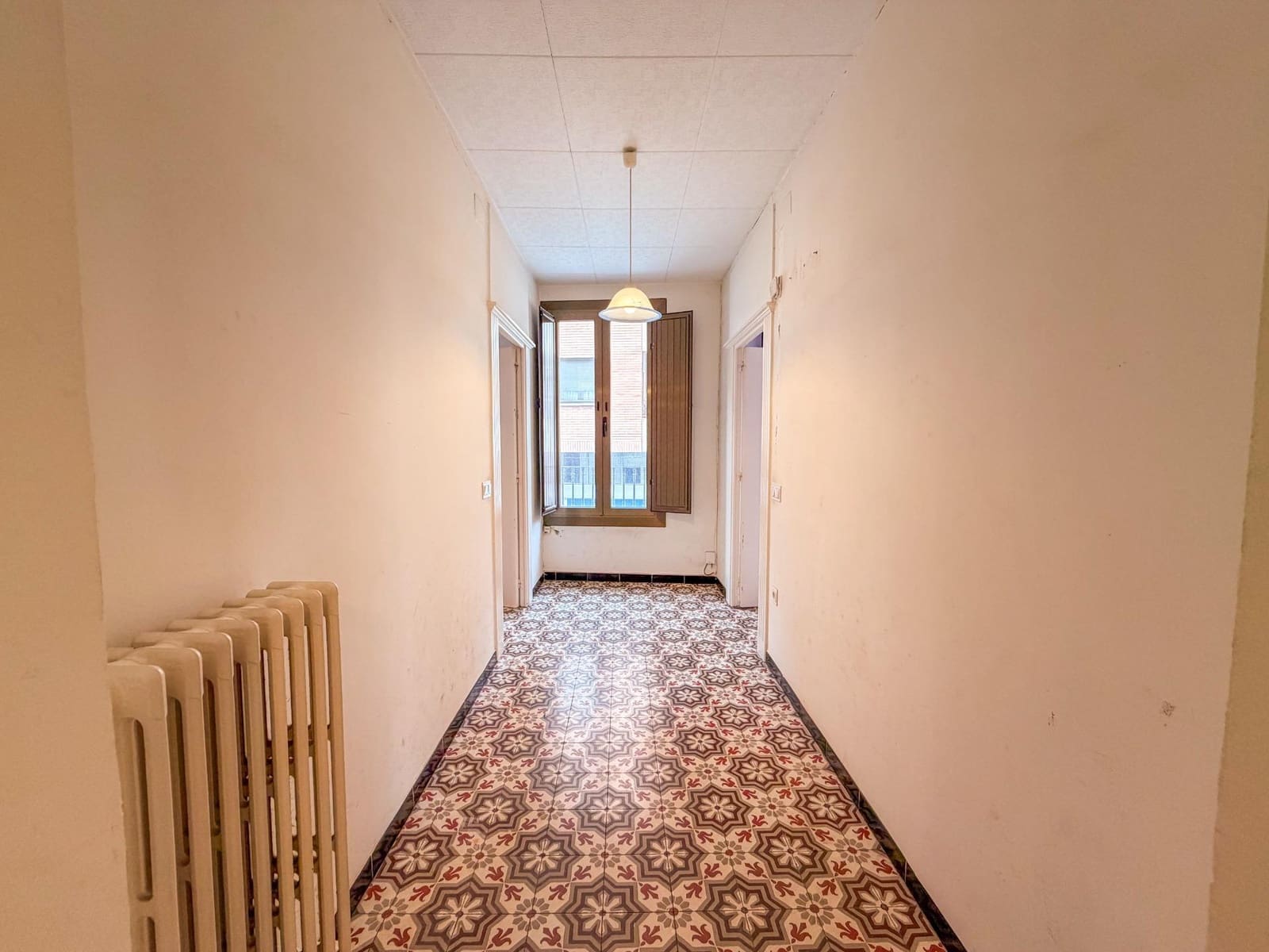 4 soverom Bedrift til salgs i Figueres - € 350 000 (Ref: 9780710)