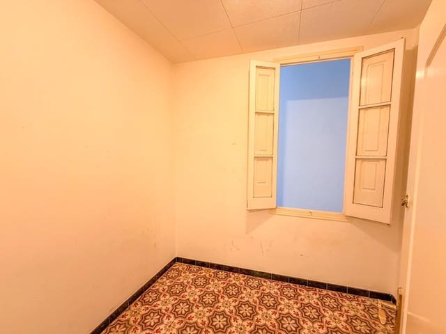 4 soverom Bedrift til salgs i Figueres - € 350 000 (Ref: 9780710)