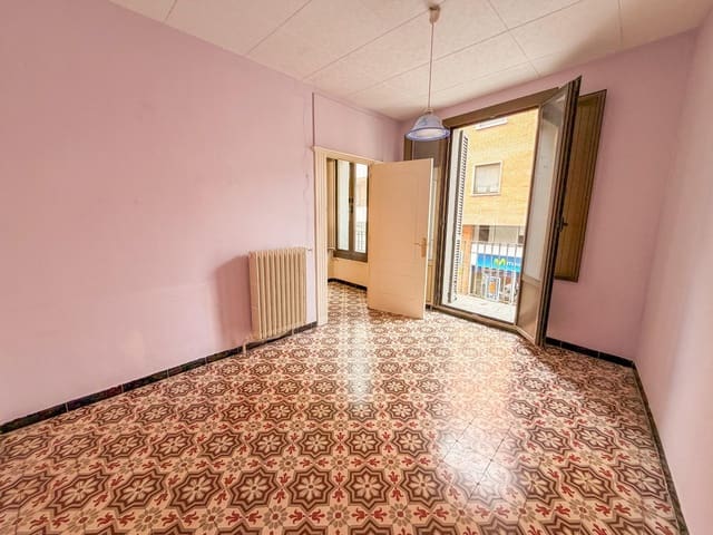 4 soverom Bedrift til salgs i Figueres - € 350 000 (Ref: 9780710)