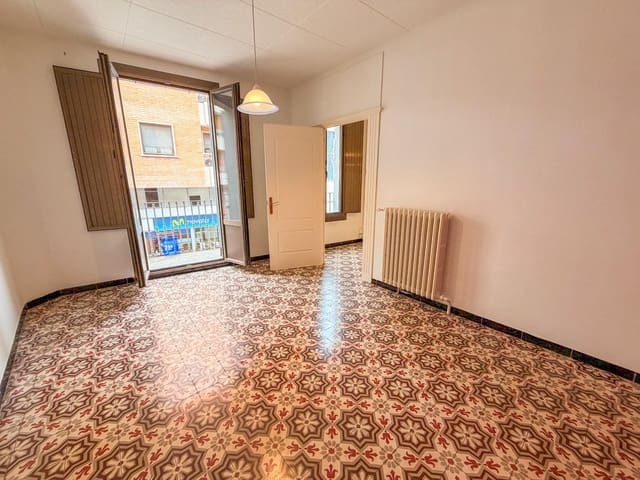 4 soverom Bedrift til salgs i Figueres - € 350 000 (Ref: 9780710)