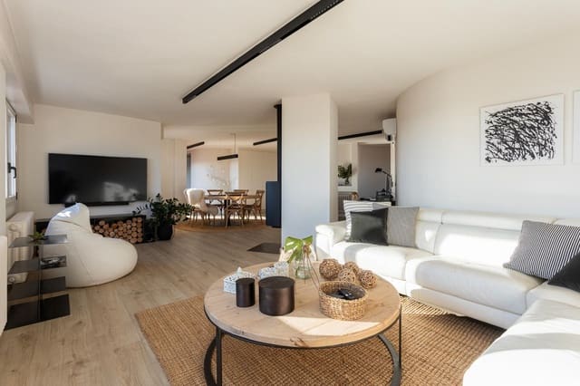 4 soverom Penthouse til salgs i Figueres - € 490 000 (Ref: 9785065)
