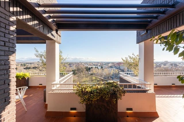 4 soverom Penthouse til salgs i Figueres - € 490 000 (Ref: 9785065)