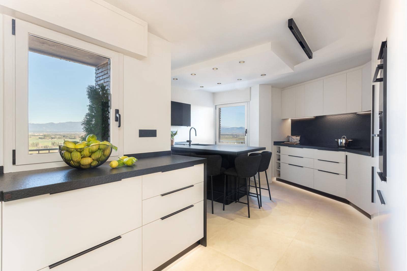 4 sypialnia Penthouse na sprzedaż w Figueres - 490 000 € (Ref: 9785065)