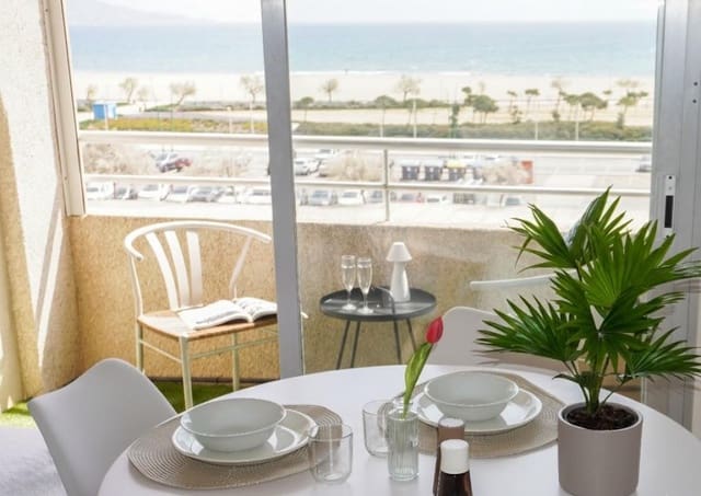 1 makuuhuone Yksiö myytävänä paikassa Empuriabrava, Castelló d'Empúries - 130 000 € (Ref: 9785066)