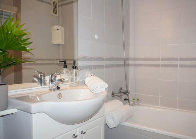 1 makuuhuone Yksiö myytävänä paikassa Empuriabrava, Castelló d'Empúries - 130 000 € (Ref: 9785066)