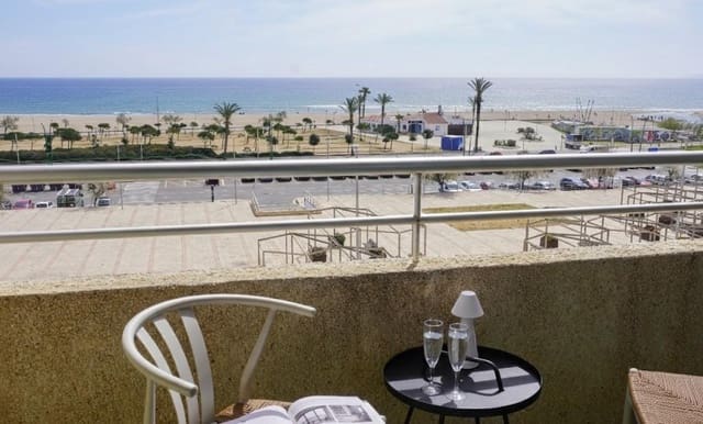 1 makuuhuone Yksiö myytävänä paikassa Empuriabrava, Castelló d'Empúries - 130 000 € (Ref: 9785066)