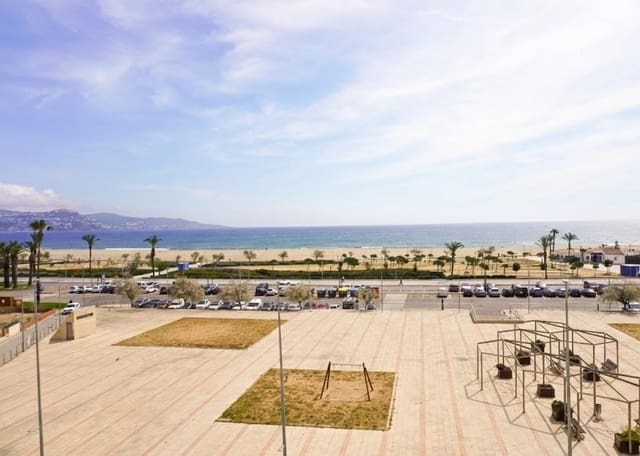 1 makuuhuone Yksiö myytävänä paikassa Empuriabrava, Castelló d'Empúries - 130 000 € (Ref: 9785066)