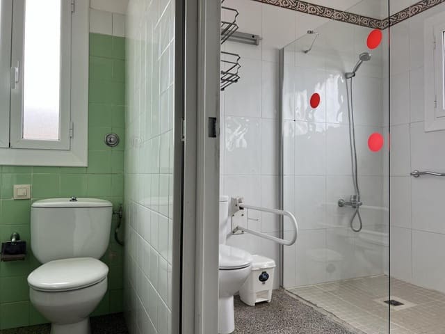 Finca/Maison de Campagne de 6 chambres à louer à Crespià - 1 300 € (Ref: 9788530)