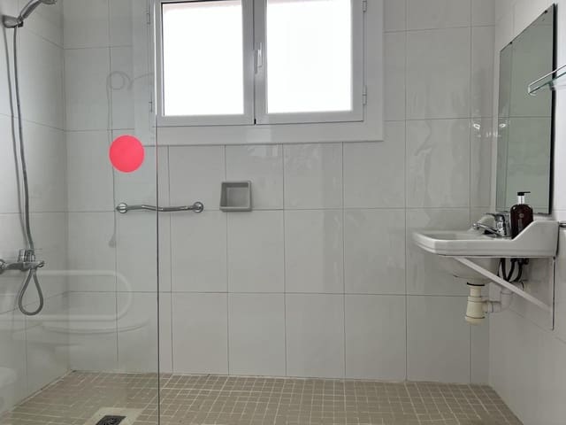 Finca/Maison de Campagne de 6 chambres à louer à Crespià - 1 300 € (Ref: 9788530)