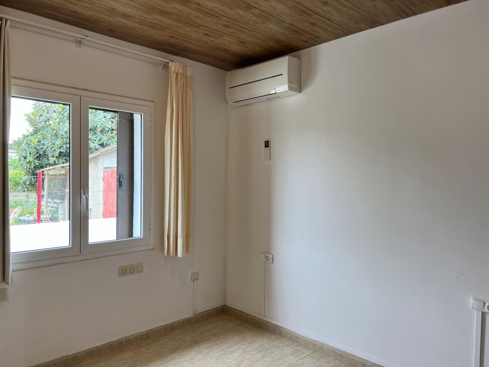 Finca/Maison de Campagne de 6 chambres à louer à Crespia - 1 300 € (Ref: 9788530)