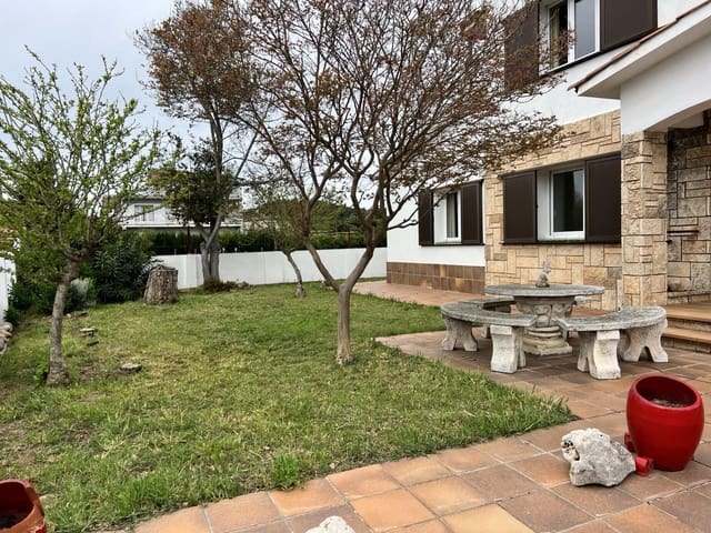 Finca/Maison de Campagne de 6 chambres à louer à Crespià - 1 300 € (Ref: 9788530)