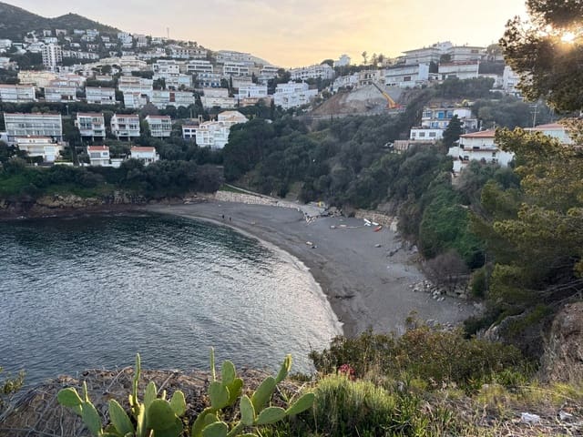 Tomt till salu i Llançà - 410 000 € (Ref: 9791196)