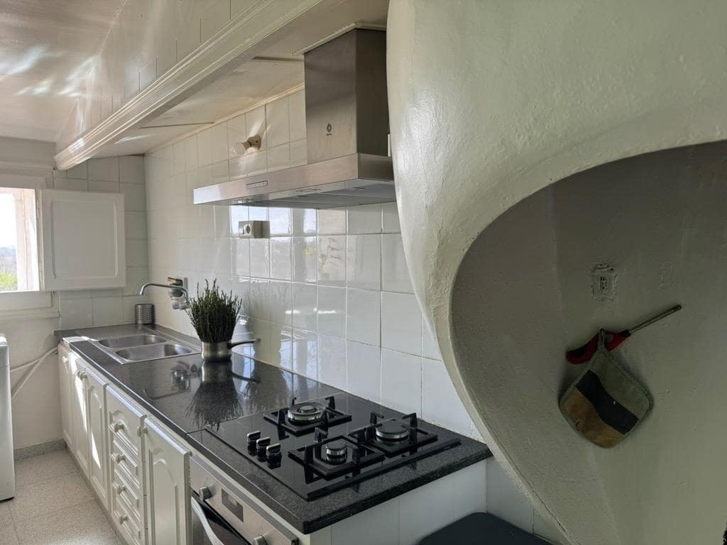 4 makuuhuone Huvila myytävänä paikassa Rabos mukana 
autotalli - 550 000 € (Ref: 9791197)