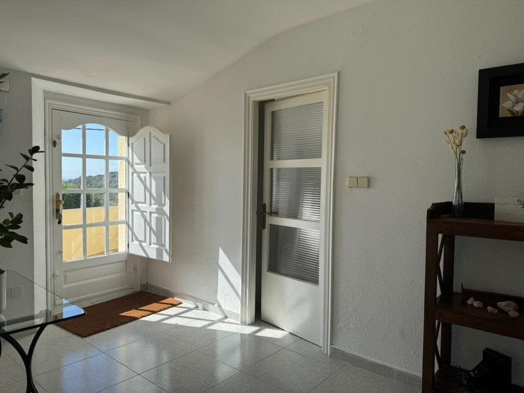 4 makuuhuone Huvila myytävänä paikassa Rabos mukana 
autotalli - 550 000 € (Ref: 9791197)