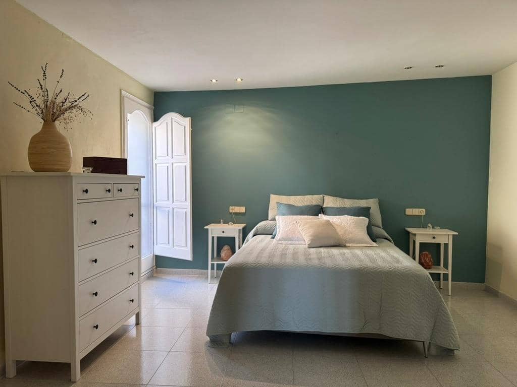 4 makuuhuone Huvila myytävänä paikassa Rabos mukana 
autotalli - 550 000 € (Ref: 9791197)