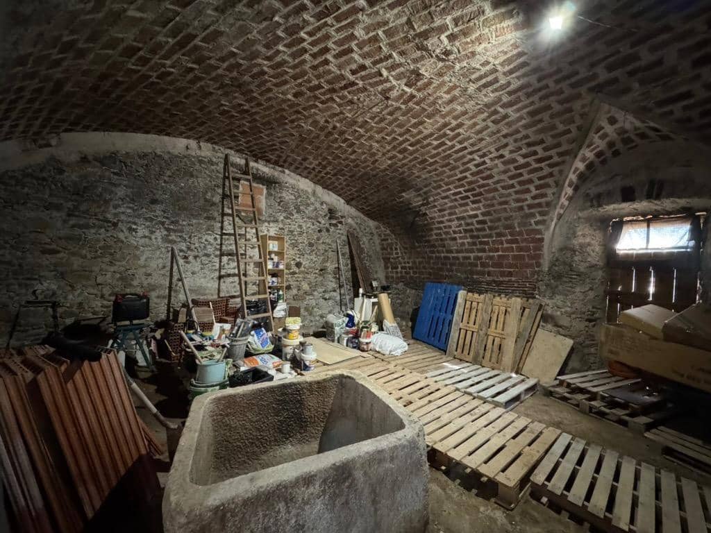 4 makuuhuone Huvila myytävänä paikassa Rabos mukana 
autotalli - 550 000 € (Ref: 9791197)