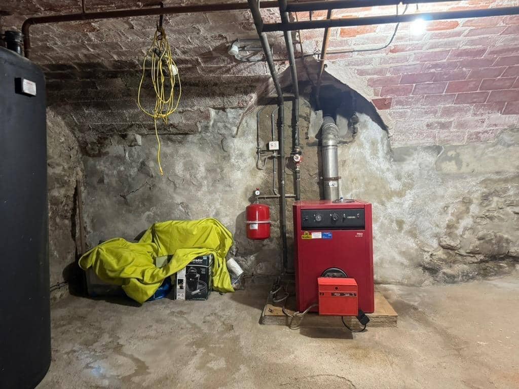 4 makuuhuone Huvila myytävänä paikassa Rabos mukana 
autotalli - 550 000 € (Ref: 9791197)