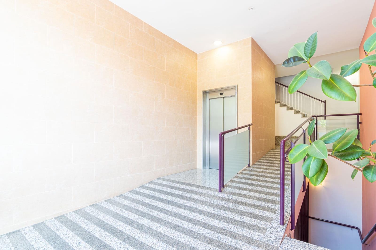 3 bedroom Flat for sale in Figueres with garage - € 185,000 (Ref: 9812263)