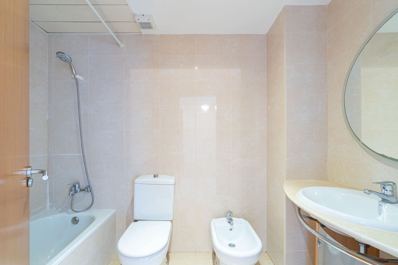 3 bedroom Flat for sale in Figueres with garage - € 185,000 (Ref: 9812263)