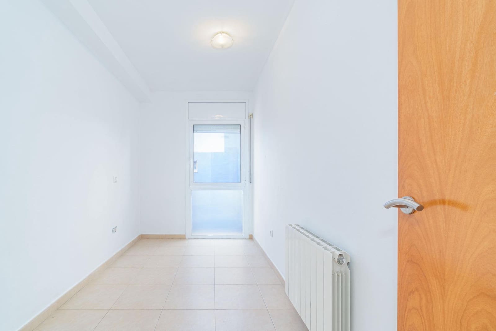 3 bedroom Flat for sale in Figueres with garage - € 185,000 (Ref: 9812263)