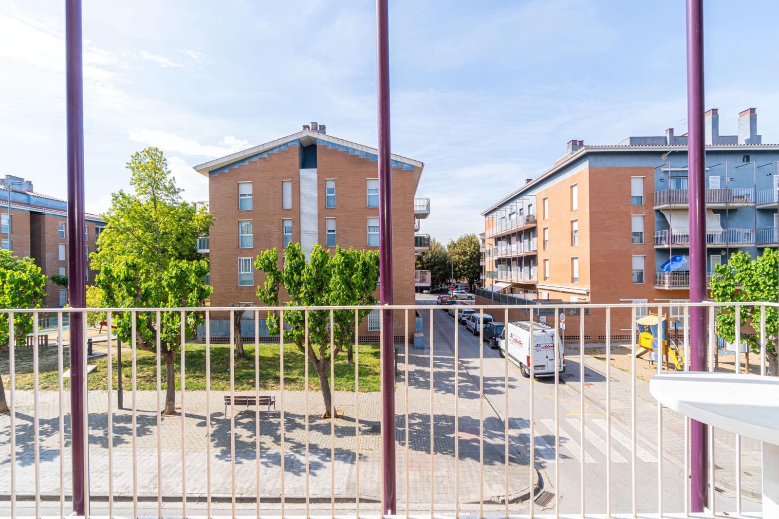 3 bedroom Flat for sale in Figueres with garage - € 185,000 (Ref: 9812263)