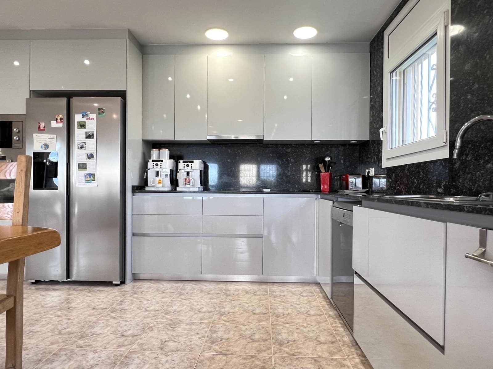 4 sypialnia Willa na sprzedaż w Sant Pere Pescador z basenem garażem - 495 000 € (Ref: 9812264)