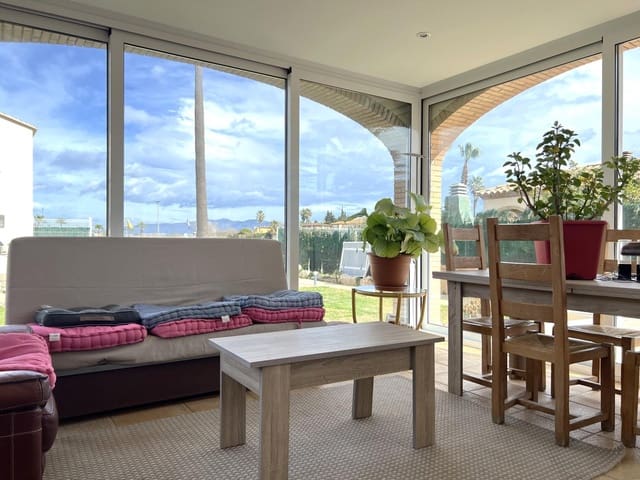 4 slaapkamer Villa te koop in Sant Pere Pescador met zwembad garage - € 495.000 (Ref: 9812264)
