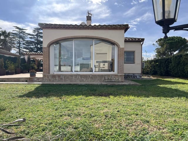 4 slaapkamer Villa te koop in Sant Pere Pescador met zwembad garage - € 495.000 (Ref: 9812264)