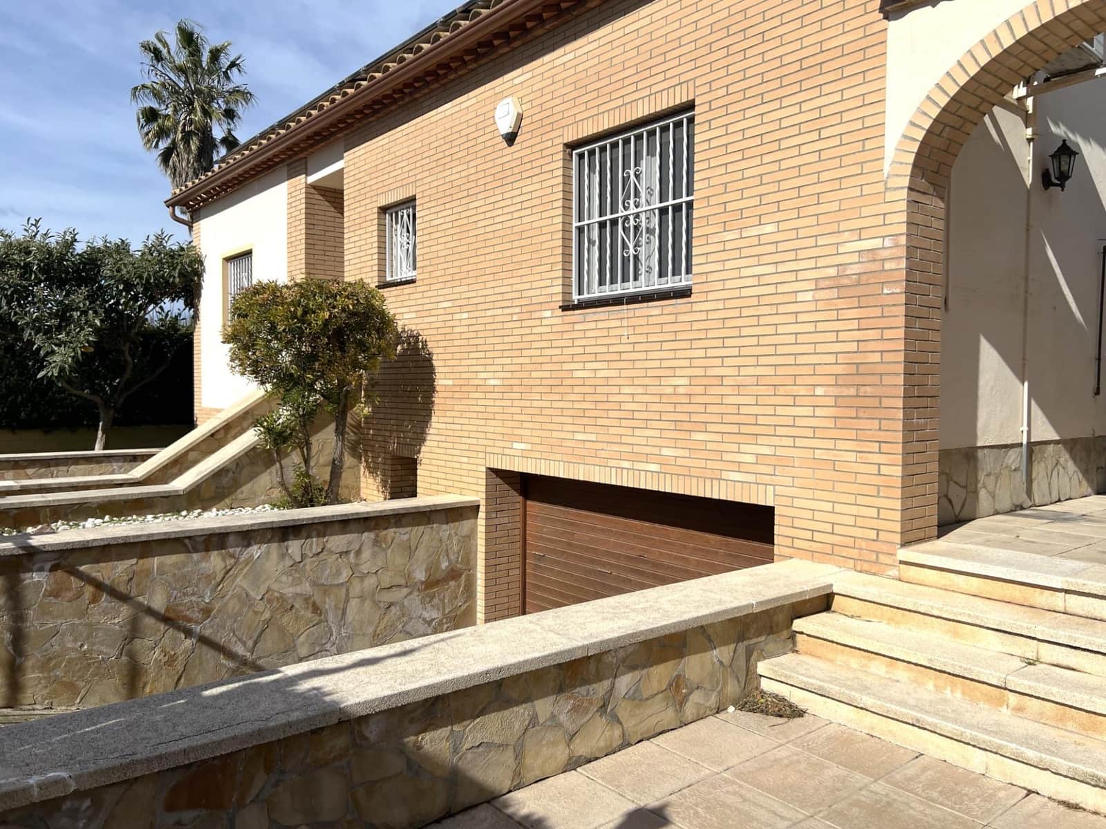 4 sypialnia Willa na sprzedaż w Sant Pere Pescador z basenem garażem - 495 000 € (Ref: 9812264)