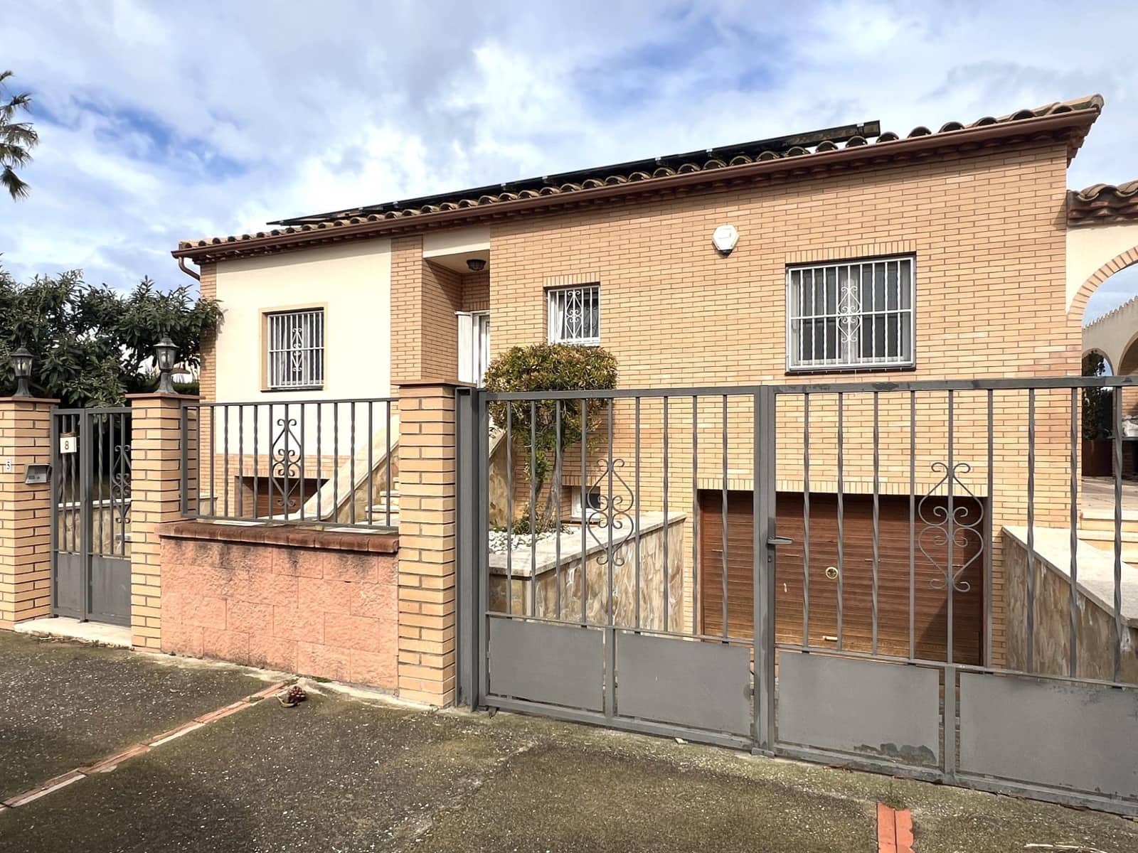 4 sypialnia Willa na sprzedaż w Sant Pere Pescador z basenem garażem - 495 000 € (Ref: 9812264)