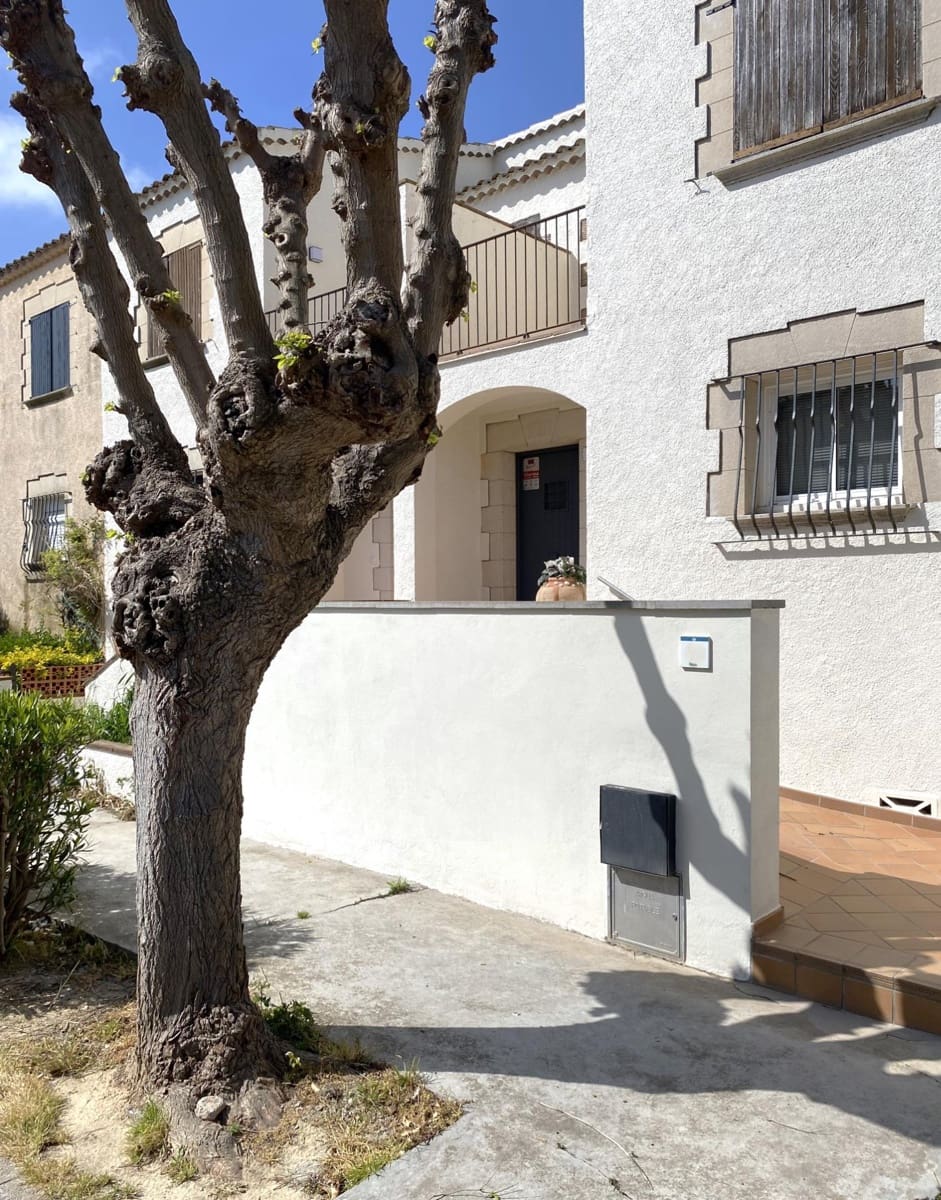 2 bedroom Townhouse for sale in Sant Pere Pescador with garage - € 289,000 (Ref: 9820331)