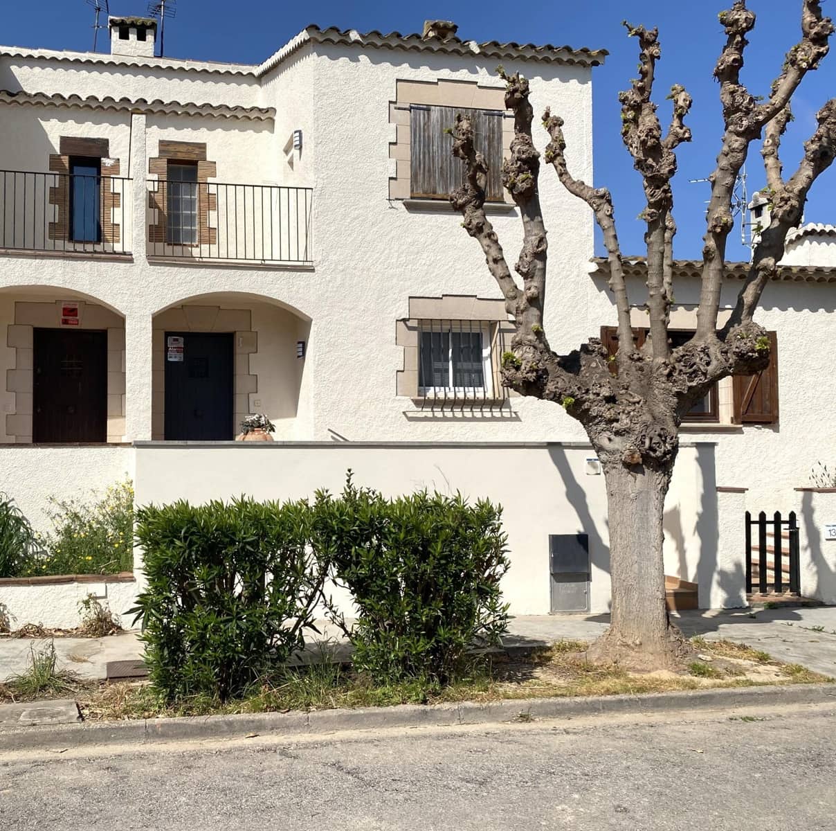 2 bedroom Townhouse for sale in Sant Pere Pescador with garage - € 289,000 (Ref: 9820331)